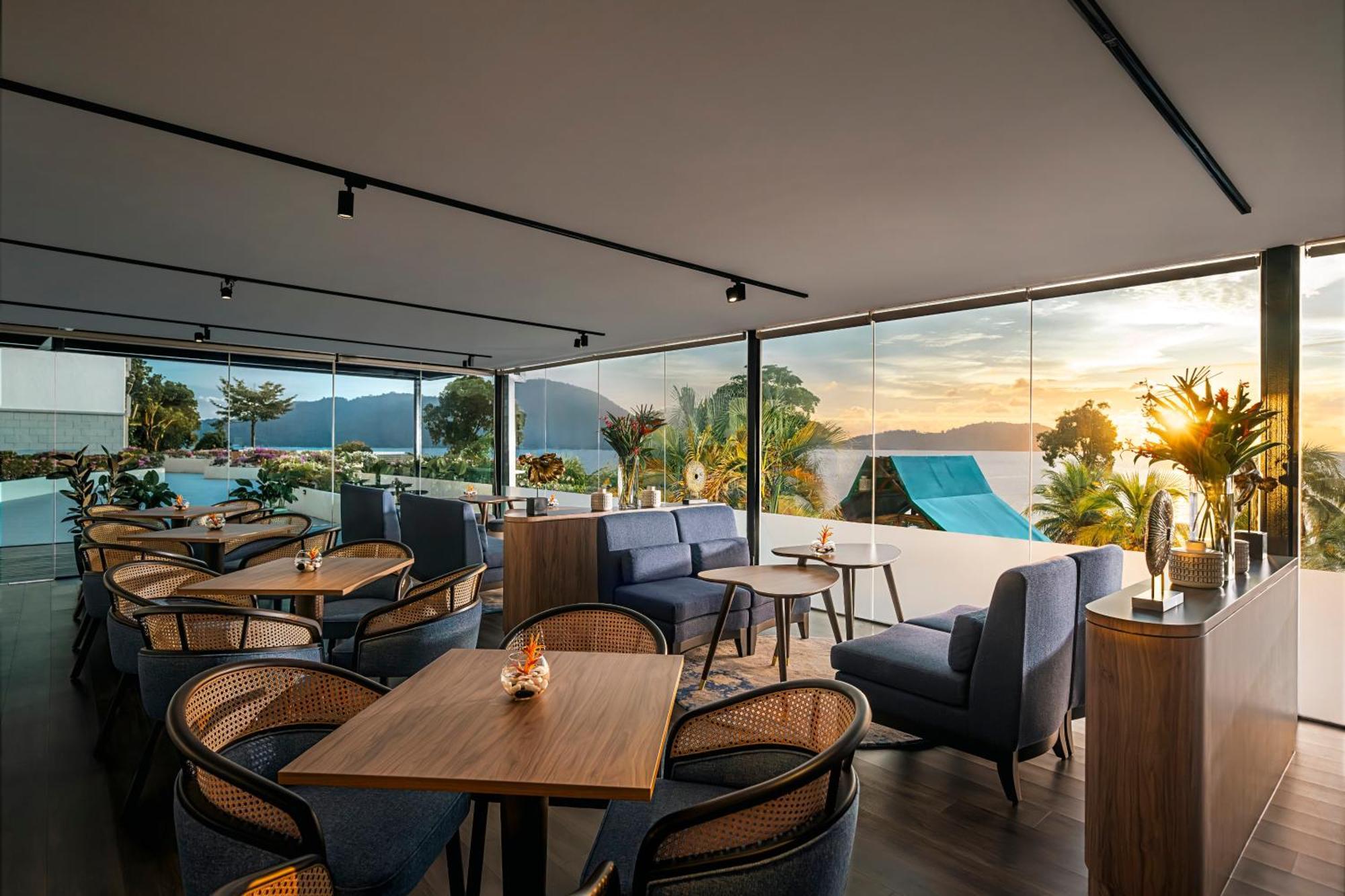 Resor Doubletree By Hilton Damai Laut