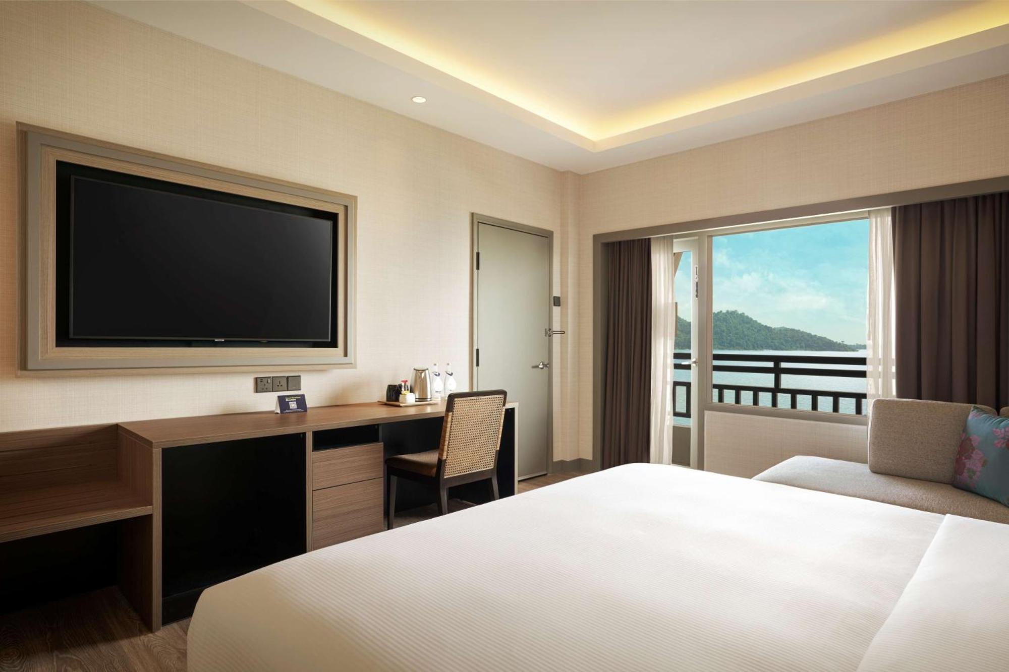 Doubletree By Hilton Damai Laut