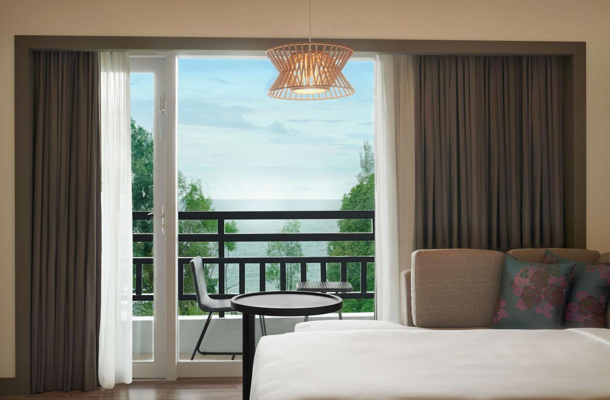 Resor Doubletree By Hilton Damai Laut Lumut