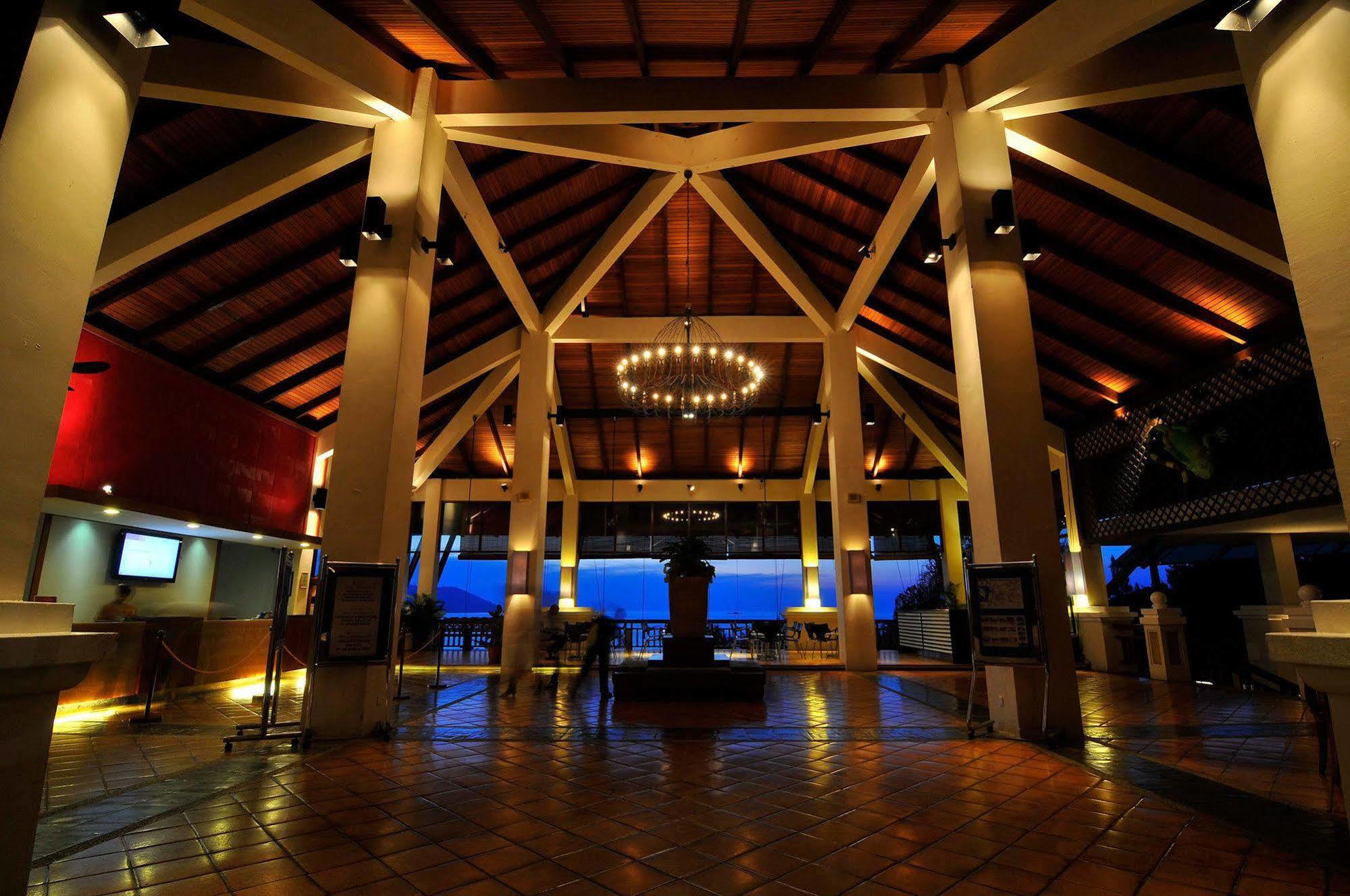 Doubletree By Hilton Damai Laut 4*